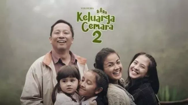 happy family of cemara - film review